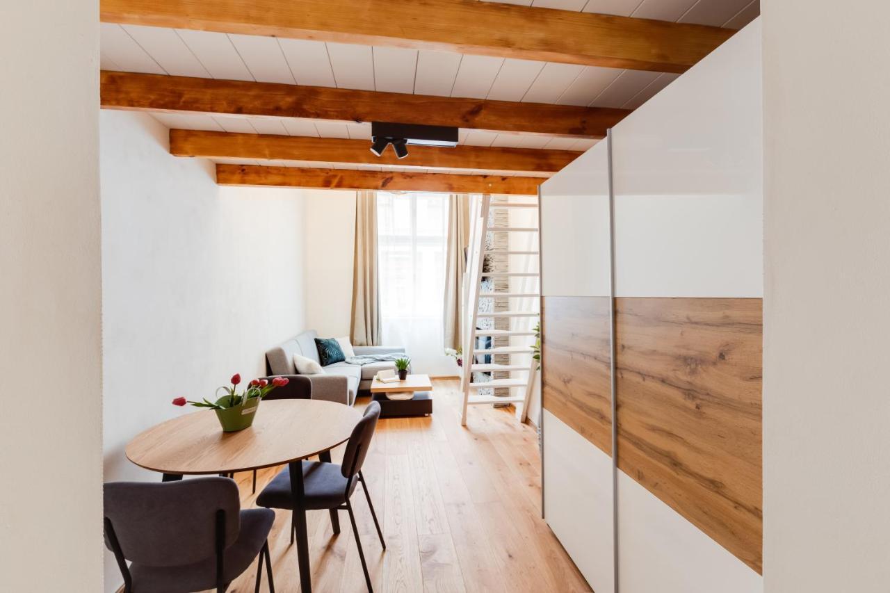 Dream Duplex On Riverside Prague Exterior photo
